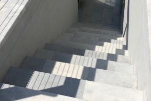 Afyon Cloud® Sandblasted Straight Edge Treads