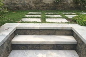 Afyon Cloud® Sandblasted Straight Edge Treads