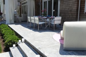 Deep Blue® Sandblasted Straight Edge Treads