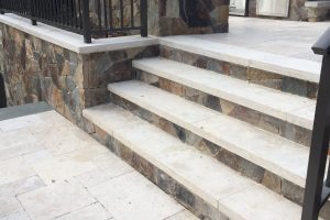 Grano® Antiqued Straight Edge Treads