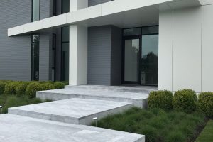 Deep Blue® Sandblasted Straight Edge Treads