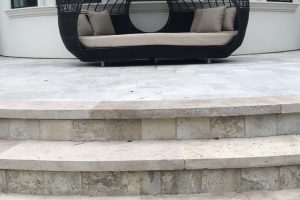 Grano® Antiqued Straight Edge Treads